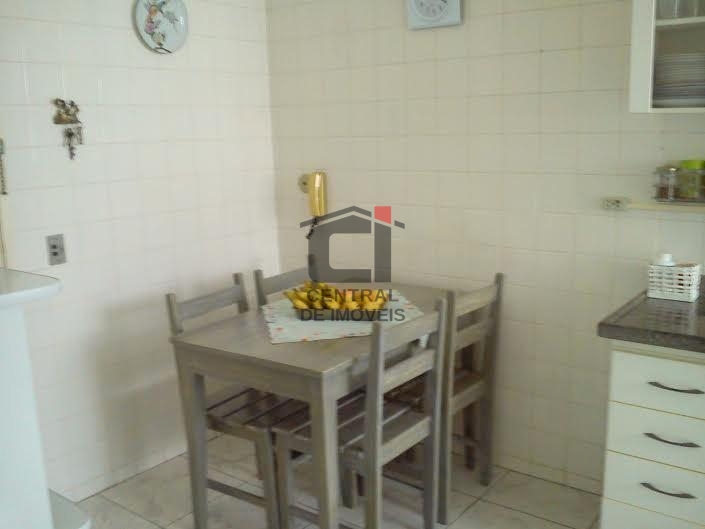 Apartamento à venda com 3 quartos, 130m² - Foto 17
