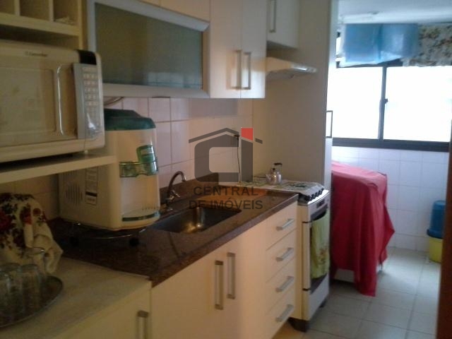 Apartamento à venda com 2 quartos, 68m² - Foto 3