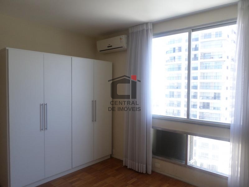 Apartamento à venda com 3 quartos, 150m² - Foto 30