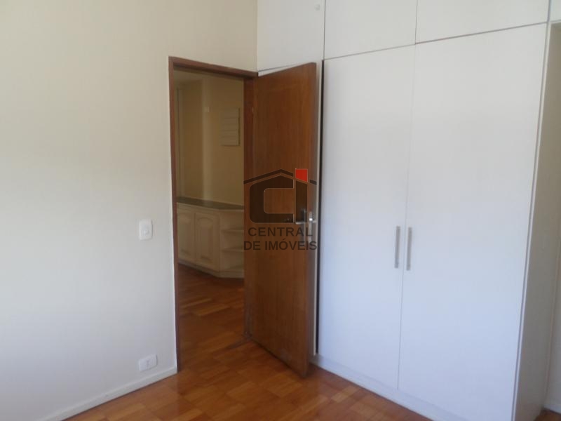 Apartamento à venda com 3 quartos, 150m² - Foto 9