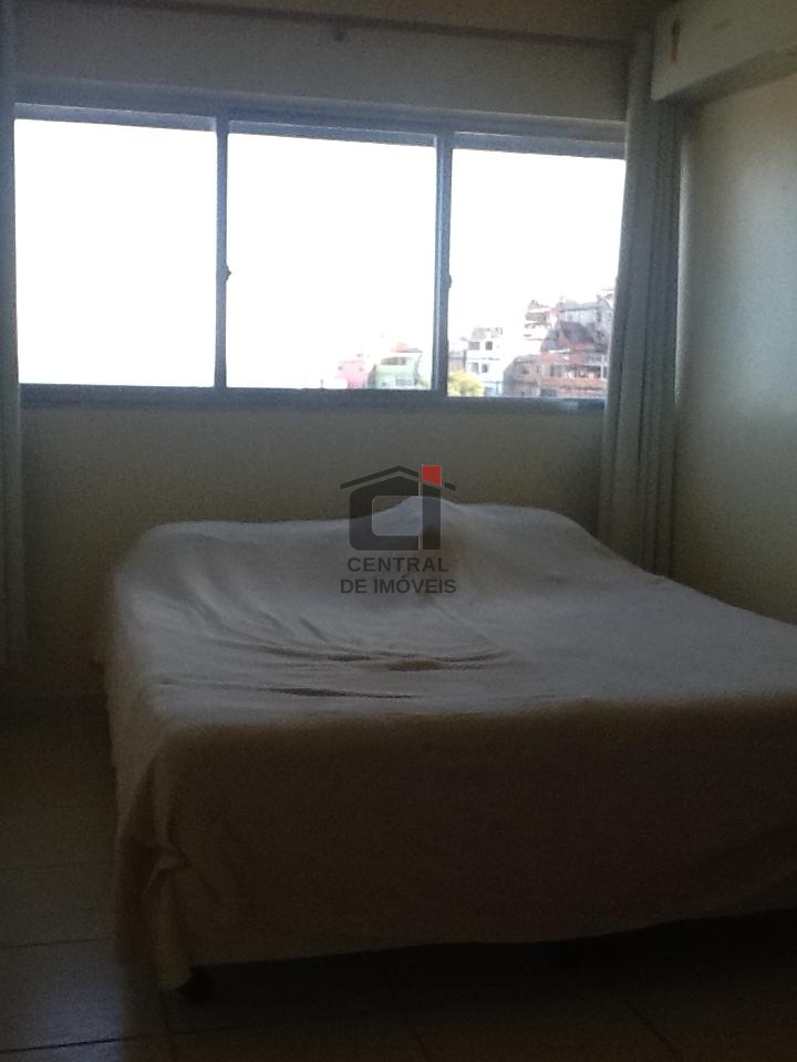 Apartamento à venda com 2 quartos, 72m² - Foto 11