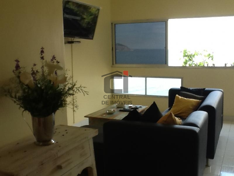 Apartamento à venda com 2 quartos, 72m² - Foto 2
