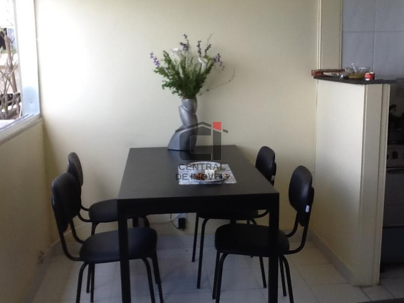 Apartamento à venda com 2 quartos, 72m² - Foto 5