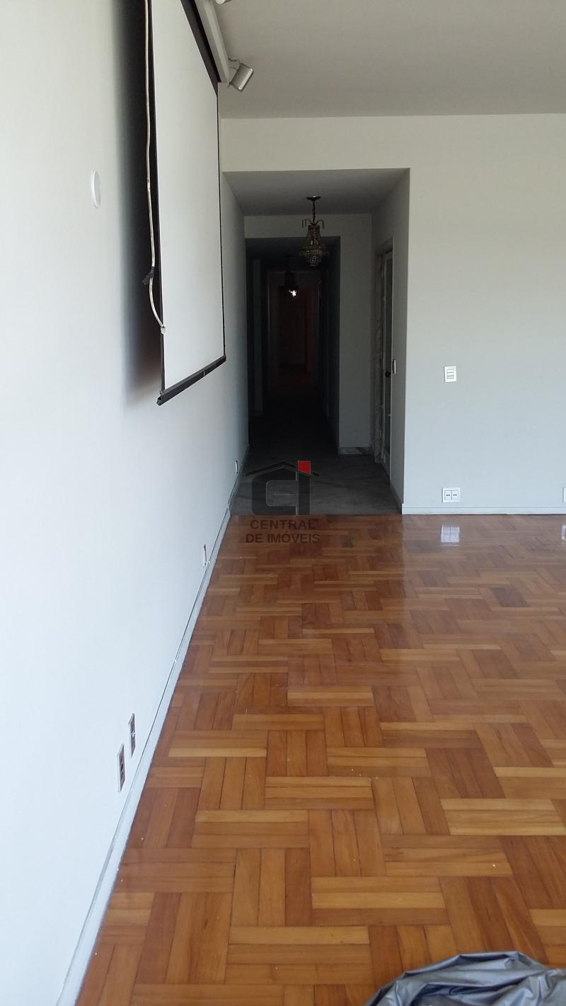 Apartamento à venda com 4 quartos, 255m² - Foto 4