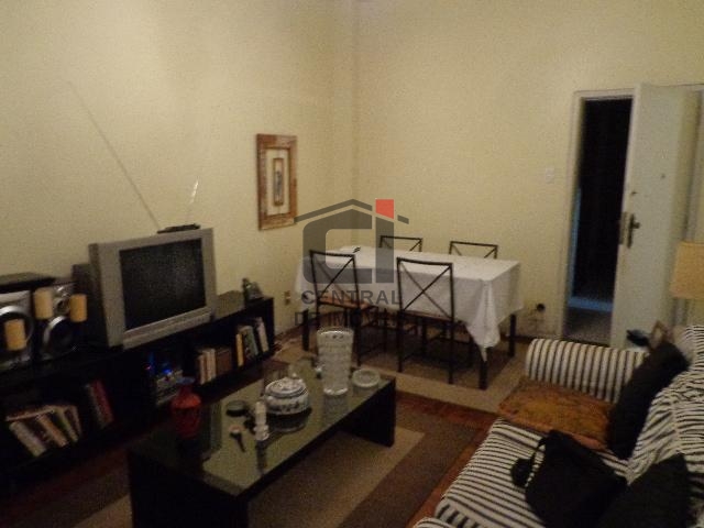 Apartamento à venda com 2 quartos, 100m² - Foto 1