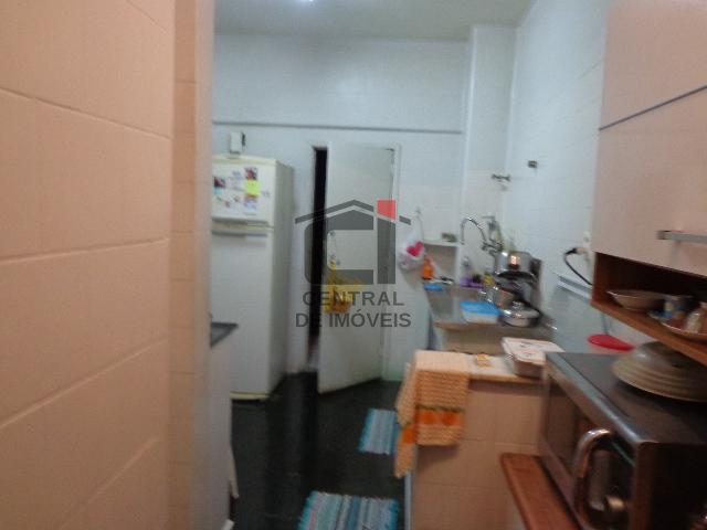 Apartamento à venda com 2 quartos, 100m² - Foto 12