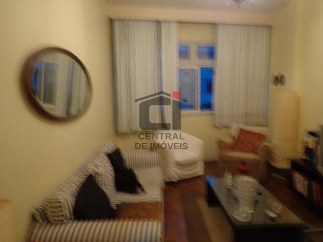 Apartamento à venda com 2 quartos, 100m² - Foto 2