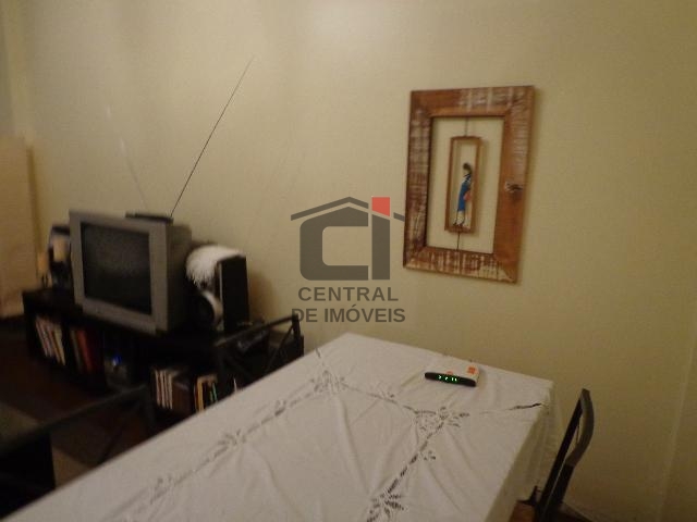 Apartamento à venda com 2 quartos, 100m² - Foto 3