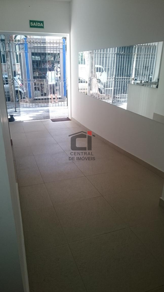 Apartamento à venda com 2 quartos, 70m² - Foto 1