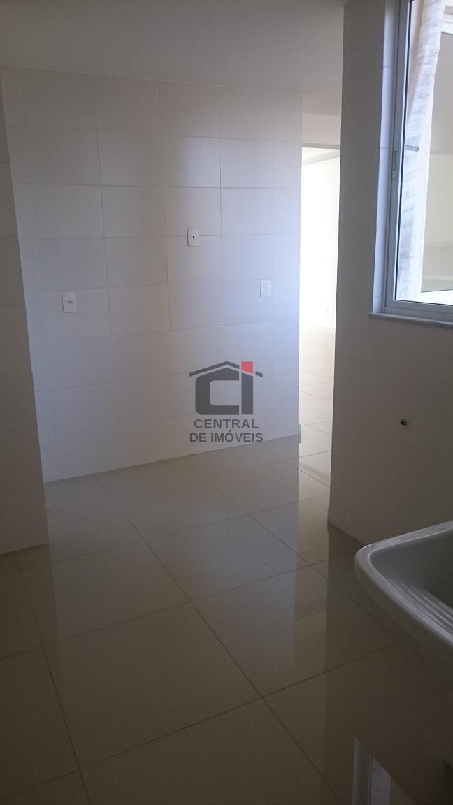 Apartamento à venda com 2 quartos, 70m² - Foto 13