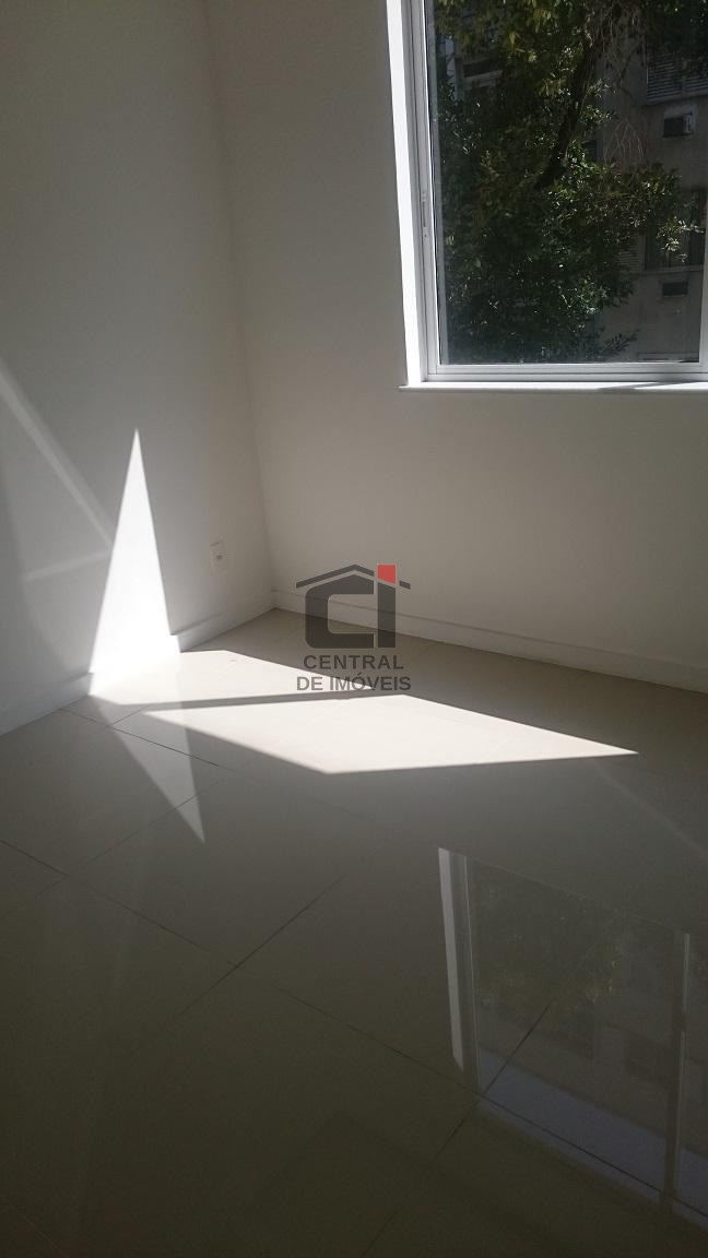 Apartamento à venda com 2 quartos, 70m² - Foto 16