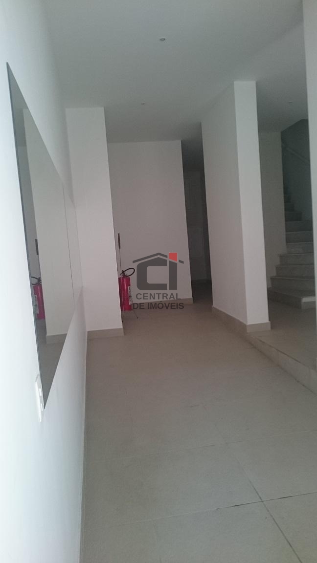 Apartamento à venda com 2 quartos, 70m² - Foto 17