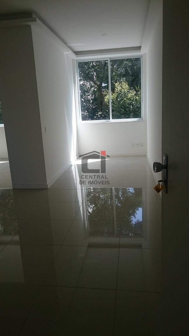 Apartamento à venda com 2 quartos, 70m² - Foto 18