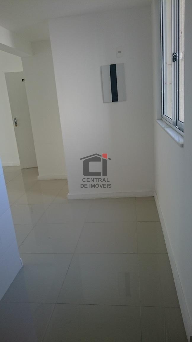 Apartamento à venda com 2 quartos, 70m² - Foto 21