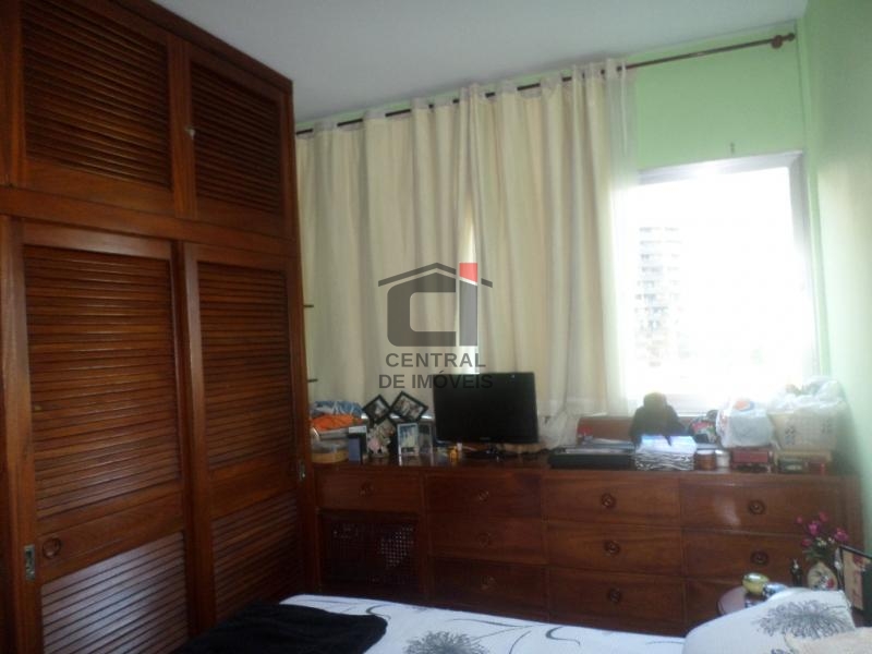 Apartamento à venda com 3 quartos, 170m² - Foto 10
