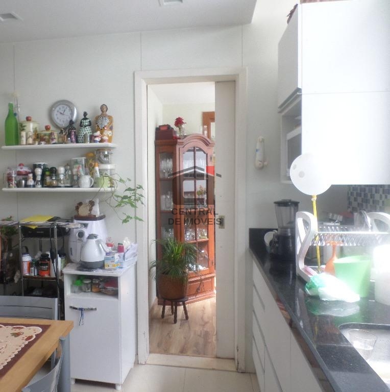 Apartamento à venda com 3 quartos, 170m² - Foto 17
