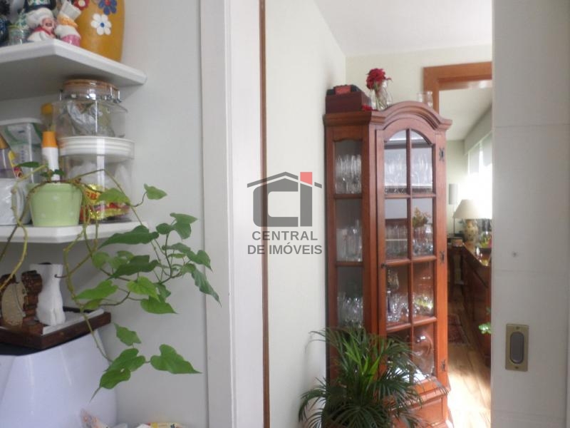 Apartamento à venda com 3 quartos, 170m² - Foto 22