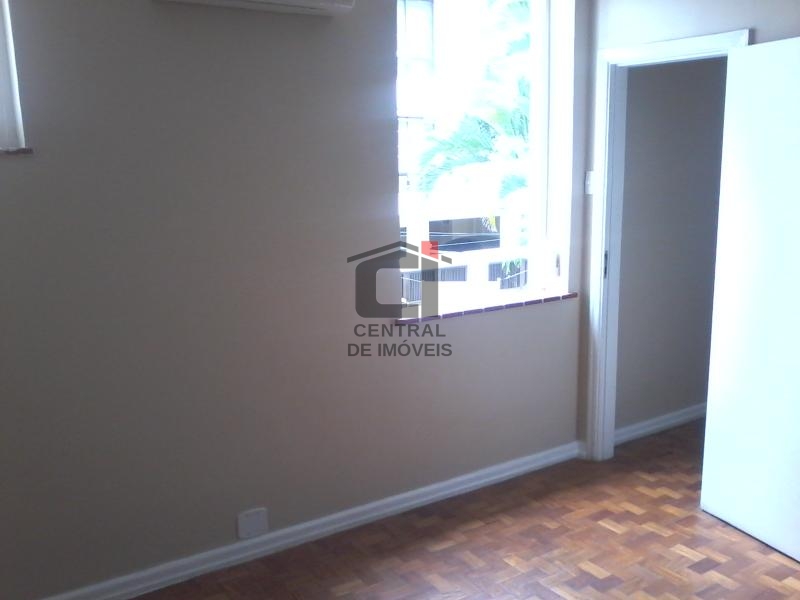 Casa à venda com 3 quartos, 190m² - Foto 14