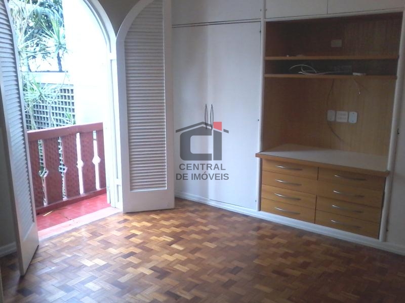 Casa à venda com 3 quartos, 190m² - Foto 17