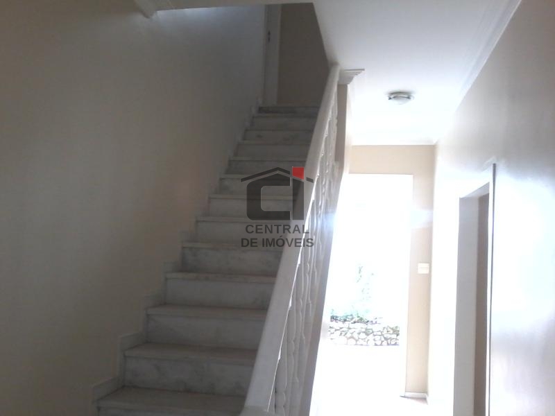 Casa à venda com 3 quartos, 190m² - Foto 24