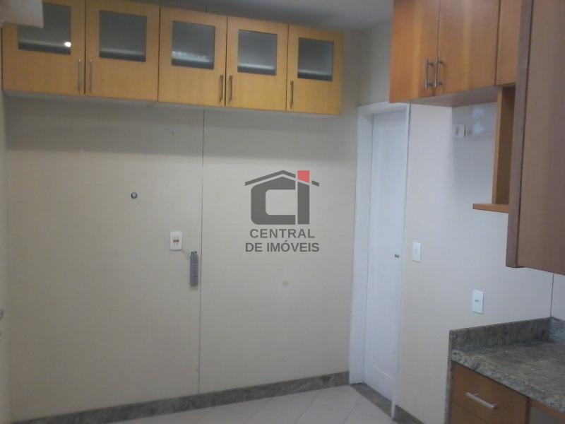 Casa à venda com 3 quartos, 190m² - Foto 28