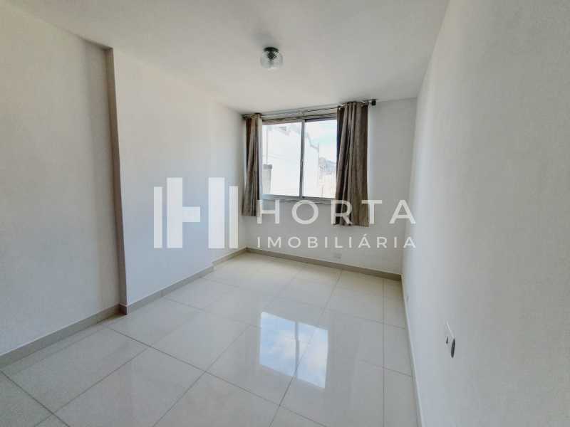 Apartamento à venda com 2 quartos, 70m² - Foto 4