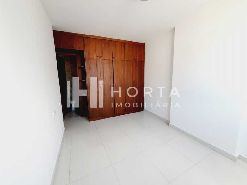 Apartamento à venda com 2 quartos, 70m² - Foto 6