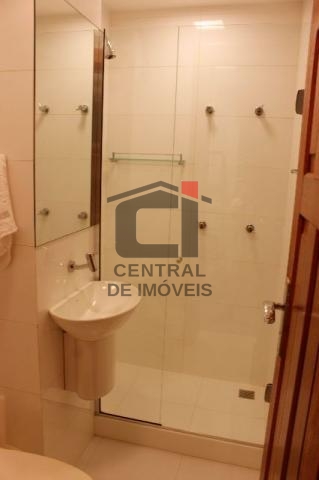 Apartamento à venda com 4 quartos, 211m² - Foto 8