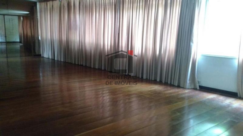 Apartamento à venda com 4 quartos, 240m² - Foto 2