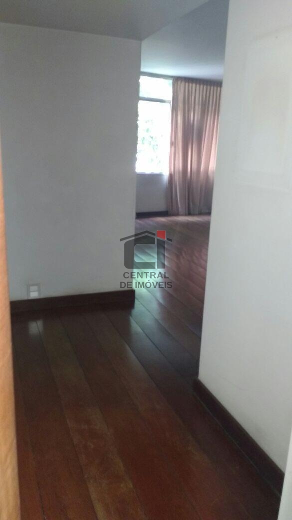 Apartamento à venda com 4 quartos, 240m² - Foto 4