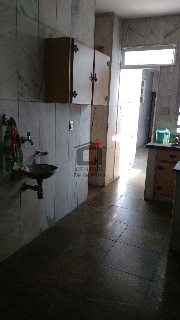 Apartamento à venda com 4 quartos, 240m² - Foto 6