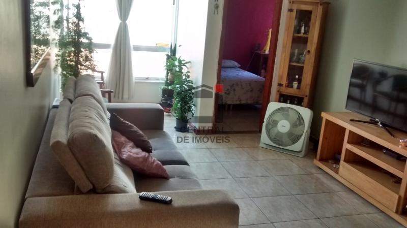 Apartamento à venda com 2 quartos, 75m² - Foto 1