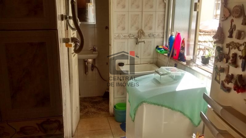 Apartamento à venda com 2 quartos, 75m² - Foto 17