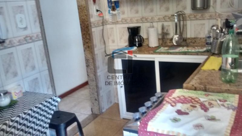 Apartamento à venda com 2 quartos, 75m² - Foto 18