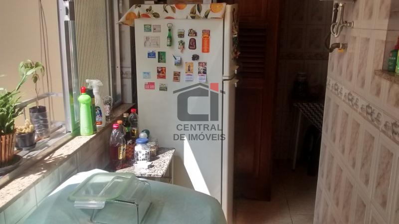 Apartamento à venda com 2 quartos, 75m² - Foto 19