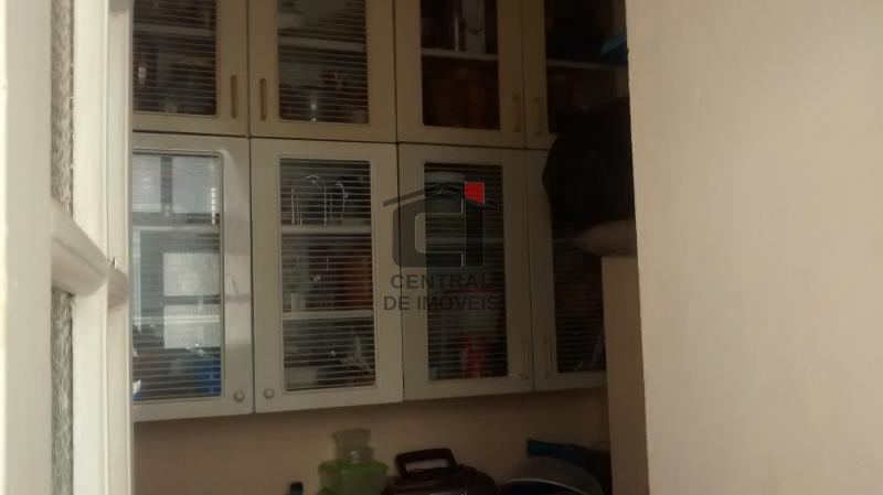 Apartamento à venda com 2 quartos, 75m² - Foto 23