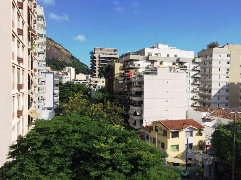 Apartamento à venda com 2 quartos, 85m² - Foto 1