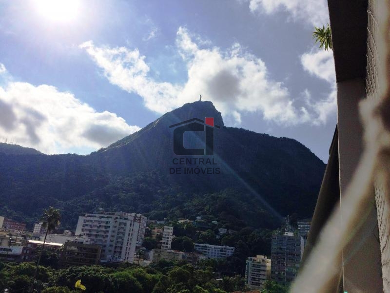Apartamento à venda com 2 quartos, 85m² - Foto 4