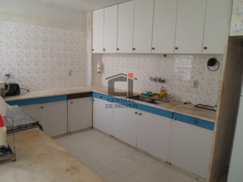 Apartamento à venda com 3 quartos, 202m² - Foto 13