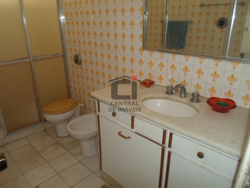 Apartamento à venda com 3 quartos, 202m² - Foto 18