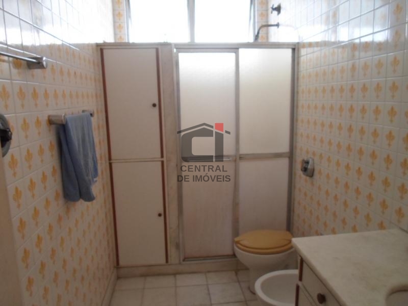 Apartamento à venda com 3 quartos, 202m² - Foto 19