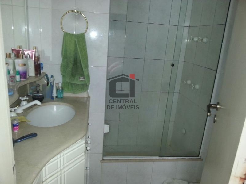 Apartamento à venda com 2 quartos, 95m² - Foto 15