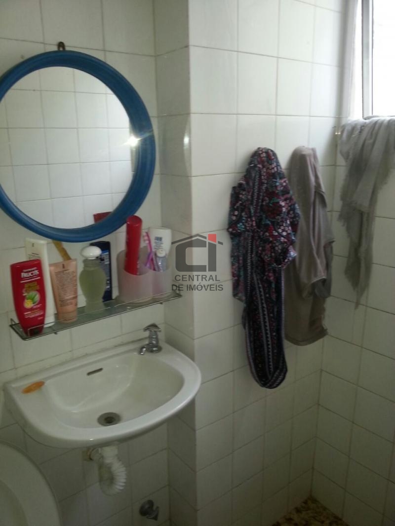 Apartamento à venda com 2 quartos, 95m² - Foto 17