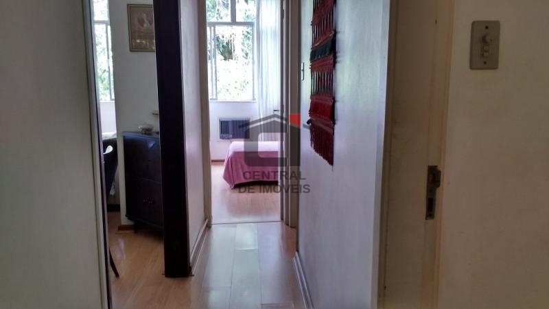 Apartamento à venda com 3 quartos, 100m² - Foto 8