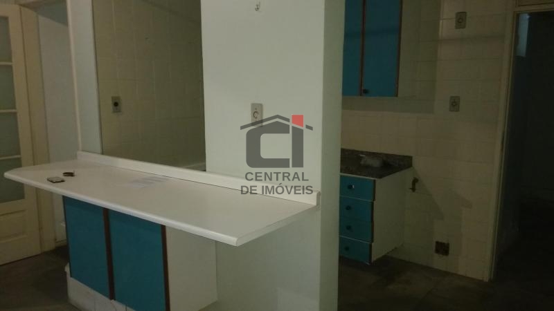 Apartamento à venda com 2 quartos, 70m² - Foto 1