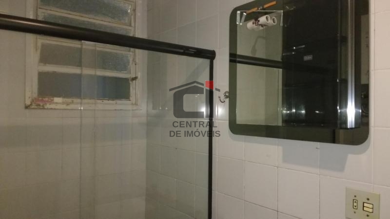 Apartamento à venda com 2 quartos, 70m² - Foto 13