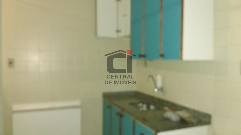 Apartamento à venda com 2 quartos, 70m² - Foto 18