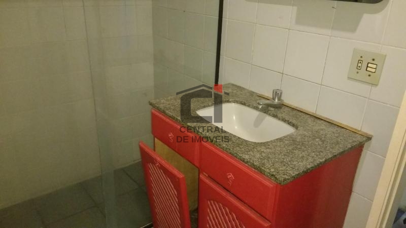 Apartamento à venda com 2 quartos, 70m² - Foto 5