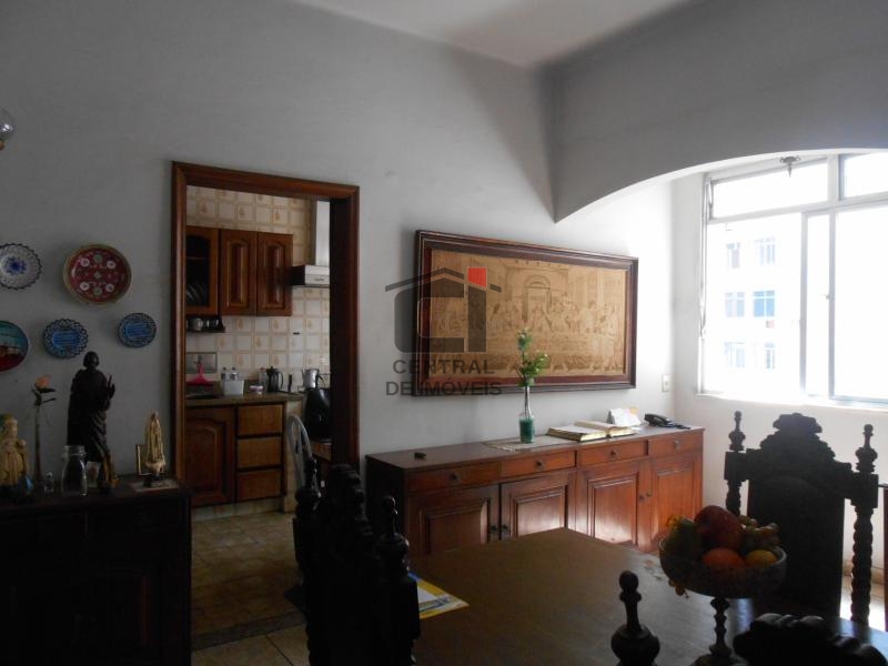 Apartamento à venda com 3 quartos, 173m² - Foto 12