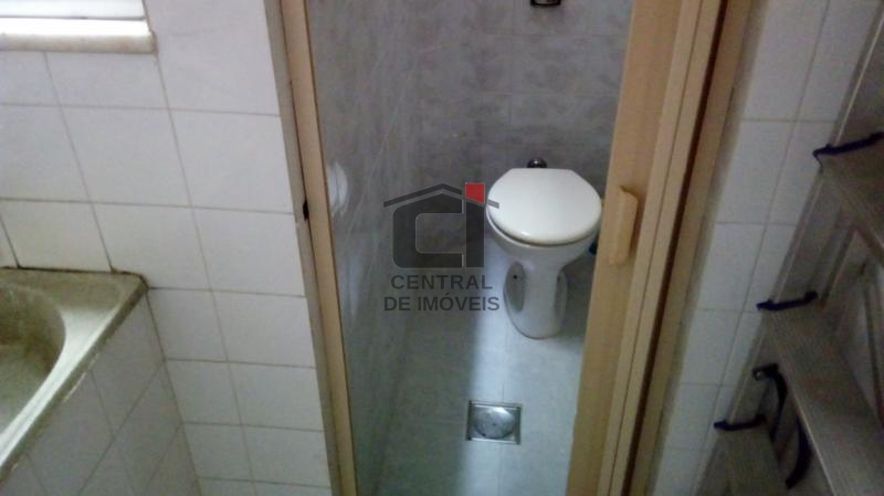 Apartamento à venda com 2 quartos, 70m² - Foto 11